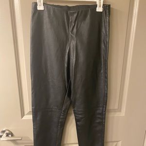 Never worn faux leather high waisted leggings!